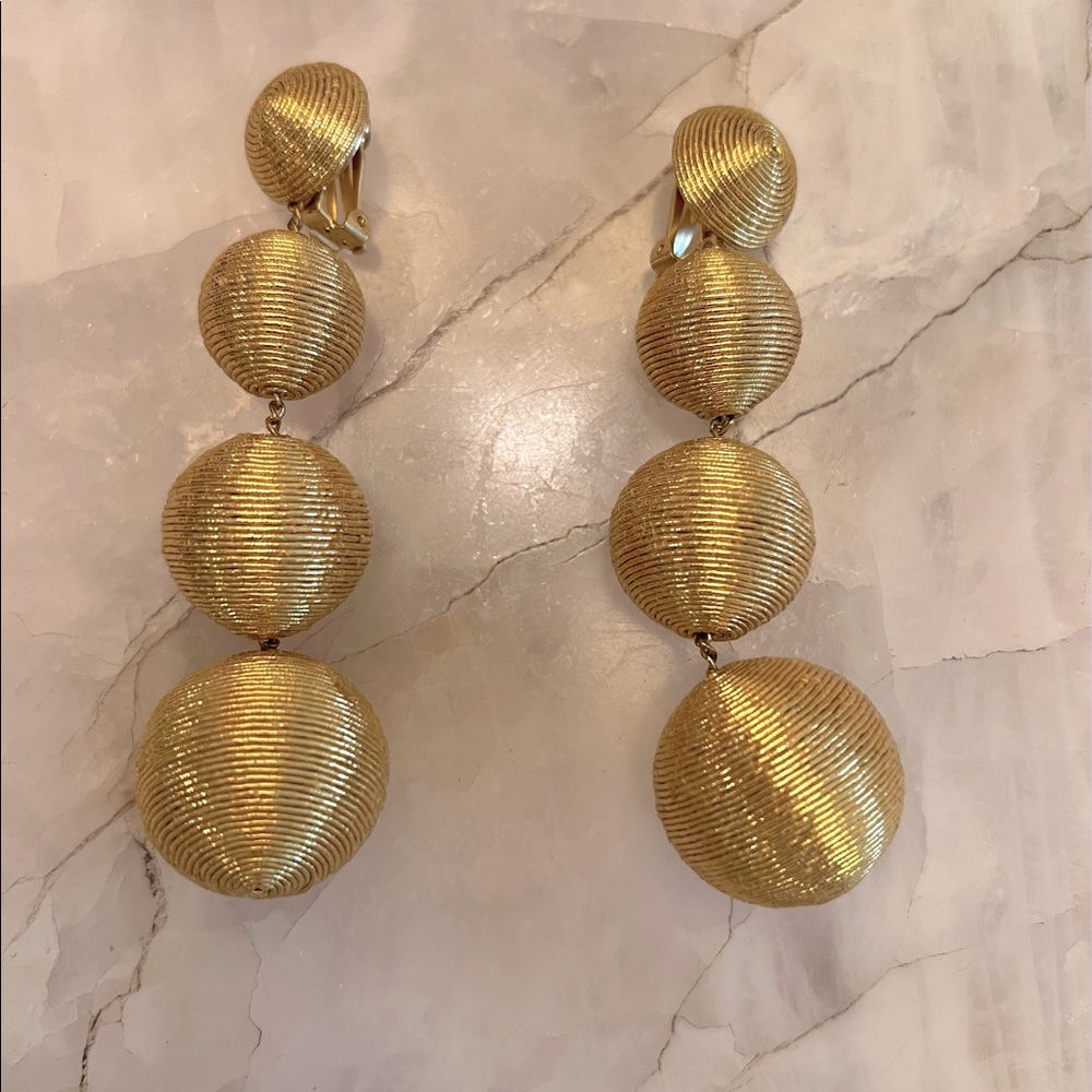 Rebecca de Ravanel les bon bon earrings in gold, EUC, clip ons